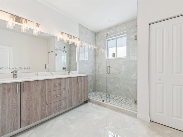 22445 SW 125 Ave, Miami FL 33170