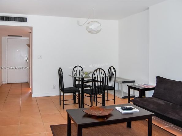 3401 N Country Club Dr 706, Aventura FL 33180