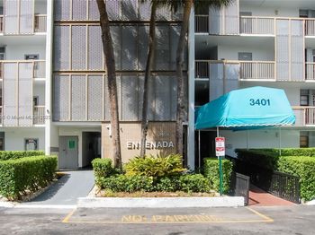 3401 N Country Club Dr