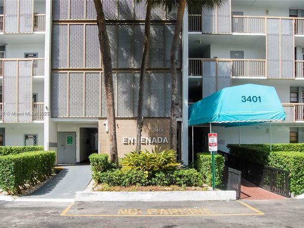3401 N Country Club Dr 706, Aventura FL 33180
