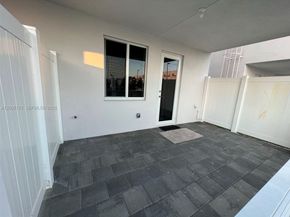10300 NW 66TH Av 101, Doral FL 33178