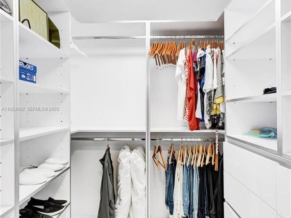 4000 Island Blvd 2301, Aventura FL 33160