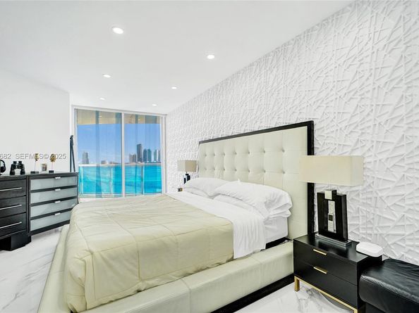 4000 Island Blvd 2301, Aventura FL 33160