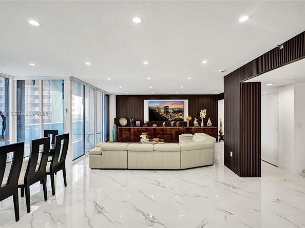 4000 Island Blvd 2301, Aventura FL 33160