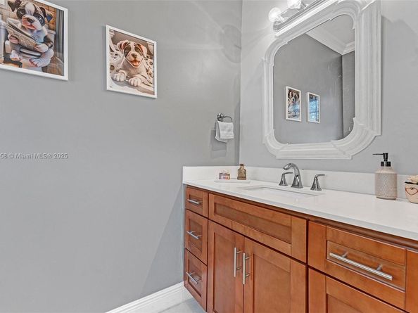 772 NW 132nd Ave, Plantation FL 33325