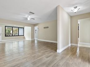 2805 E Lexington Dr, Miramar FL 33025