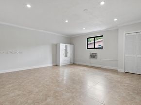 2805 E Lexington Dr, Miramar FL 33025