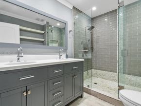 2805 E Lexington Dr, Miramar FL 33025