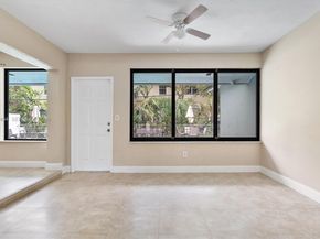 2805 E Lexington Dr, Miramar FL 33025