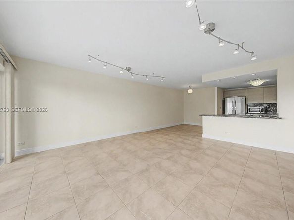 2451 Brickell Ave 4F, Miami FL 33129