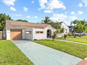 12535 SW 219th St, Miami FL 33170