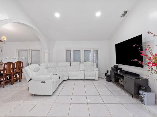 12535 SW 219th St, Miami FL 33170