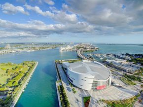 888 Biscayne Blvd 4007, Miami FL 33132