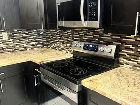 3621 NW 95th Ter 523, Sunrise FL 33351