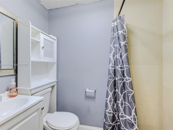 20979 SW 84th Ct, Cutler Bay FL 33189