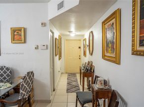 17425 NW 75th Pl 101, Hialeah FL 33015