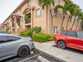 17425 NW 75th Pl 101, Hialeah FL 33015