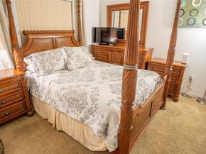 17425 NW 75th Pl 101, Hialeah FL 33015