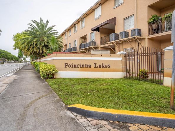 17425 NW 75th Pl 101, Hialeah FL 33015