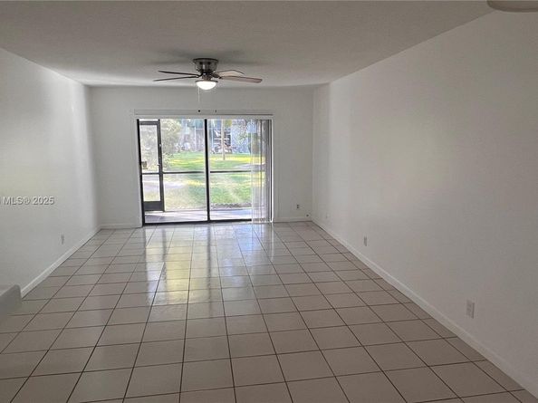 3105 Oakland Shores Dr J106, Oakland Park FL 33309