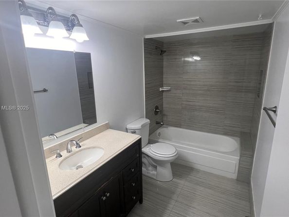 3105 Oakland Shores Dr J106, Oakland Park FL 33309