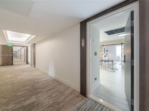 2301 Collins Ave 1130, Miami Beach FL 33139