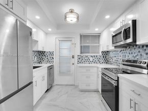 11960 NE 19th Dr 15, North Miami FL 33181