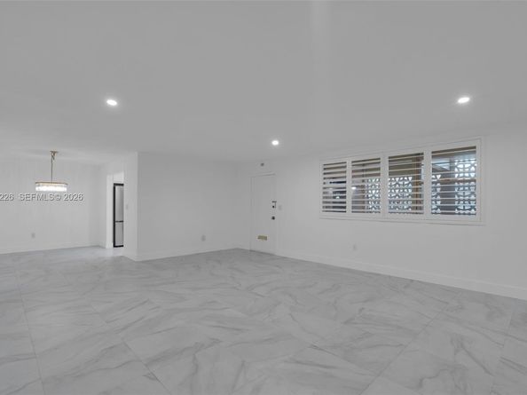 11960 NE 19th Dr 15, North Miami FL 33181