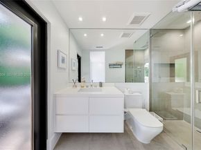 2815 Regatta Ave, Miami Beach FL 33140