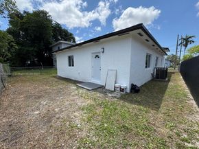 3039 NW 51st Ter, Miami FL 33142