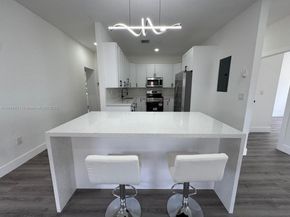 3039 NW 51st Ter, Miami FL 33142