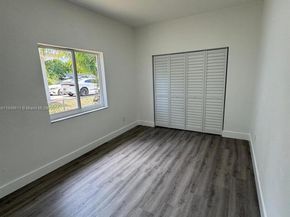 3039 NW 51st Ter, Miami FL 33142