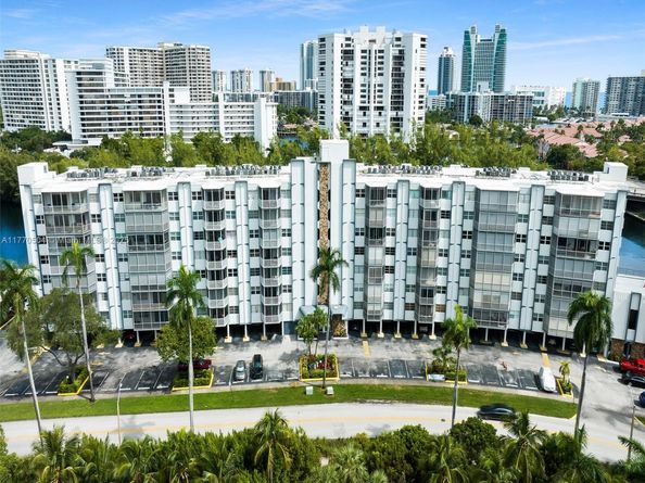 300 Diplomat Pkwy 204, Hallandale Beach FL 33009