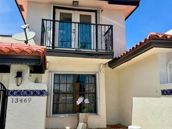 13469 Fountain View Blvd