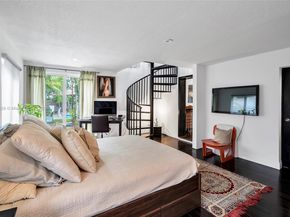 1368 Normandy Dr, Miami Beach FL 33141