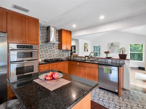 1368 Normandy Dr, Miami Beach FL 33141