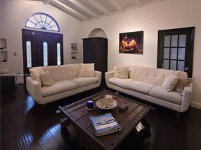 1368 Normandy Dr, Miami Beach FL 33141