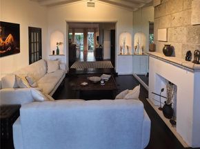 1368 Normandy Dr, Miami Beach FL 33141