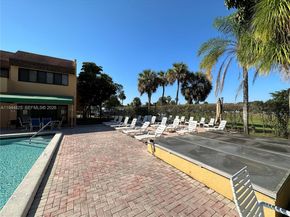 450 Commodore Dr 306, Plantation FL 33325