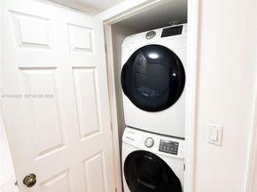 450 Commodore Dr 306, Plantation FL 33325