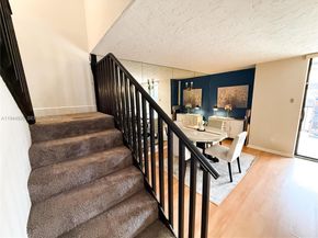 450 Commodore Dr 306, Plantation FL 33325