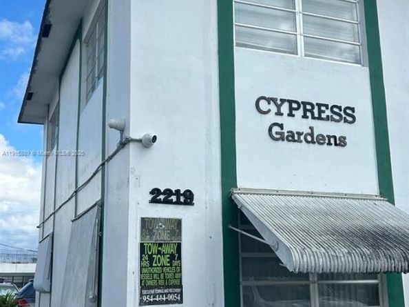 2219 Polk St 9A, Hollywood FL 33020