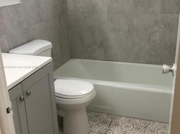 2219 Polk St 9A, Hollywood FL 33020