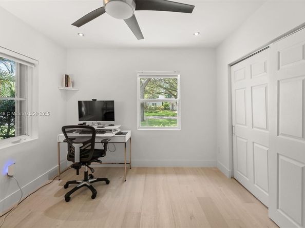 5 NW 107th St, Miami Shores FL 33168