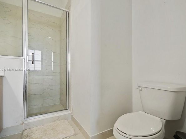 15500 SW 136th St 202, Miami FL 33196