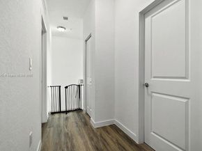 15500 SW 136th St 202, Miami FL 33196