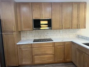 4952 N Hemingway Cir, Margate FL 33063