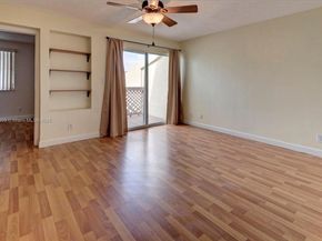 4952 N Hemingway Cir, Margate FL 33063