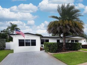 6661 SW 6th St, Pembroke Pines FL 33023