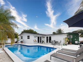 6661 SW 6th St, Pembroke Pines FL 33023